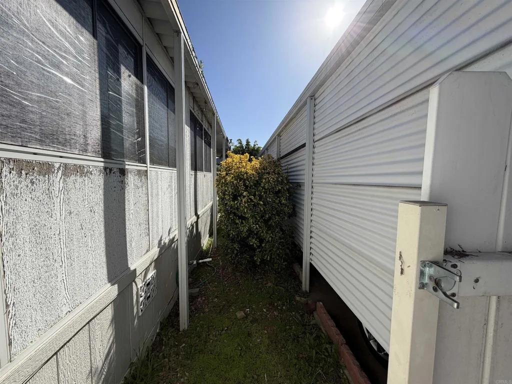 https://cdn.realtyfeed.com/cdn/127/306632564/bf69d562385c639891274a856a058cd7.webp