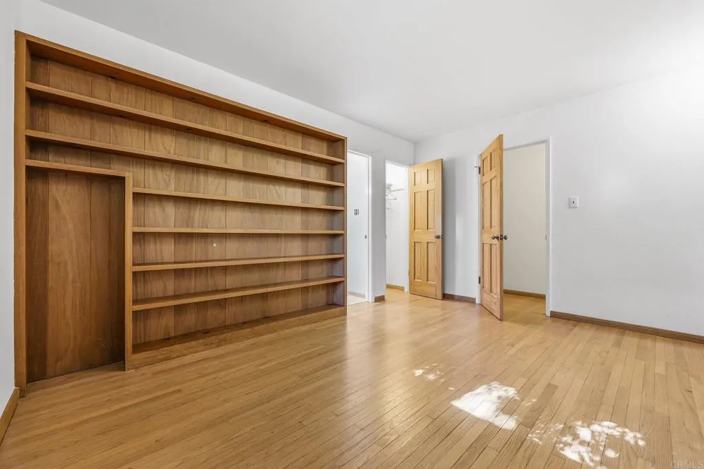 https://cdn.realtyfeed.com/cdn/127/306632583/f979386da50ddf23115b46603f7be679.webp