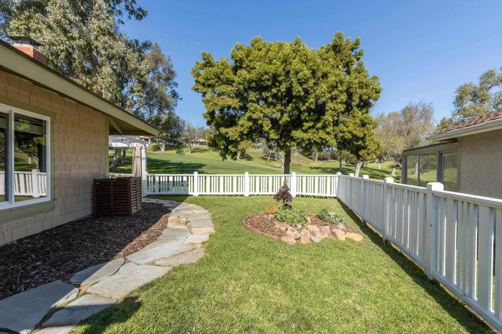 https://cdn.realtyfeed.com/cdn/127/306632584/3806f4c1318b14c456bfc6b83b39a74d.webp