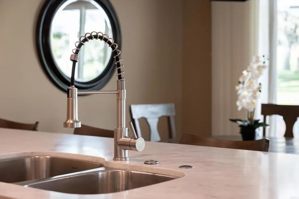 https://cdn.realtyfeed.com/cdn/127/306632584/7052323d50f88431e2dc4d62133b21e0.webp
