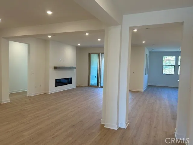 https://cdn.realtyfeed.com/cdn/127/306632589/a96b16a7c5ef5e763ad3b2939df864dc.webp