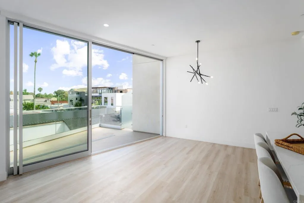 2648 State Street, UNIT&nbsp;E, Carlsbad, CA, 92008