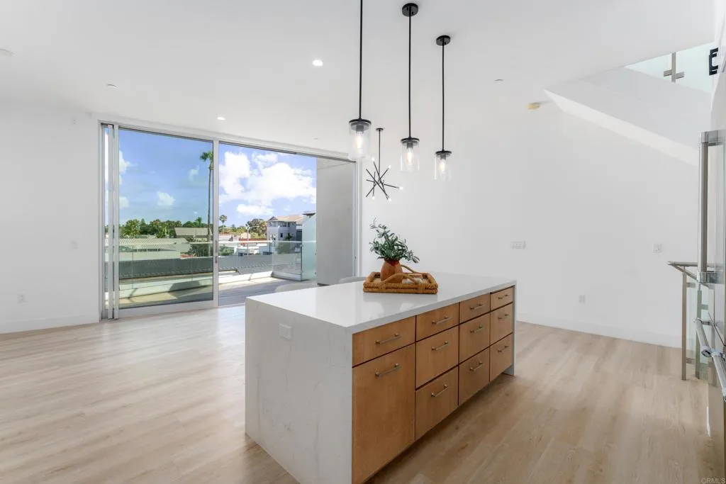 2648 State Street, UNIT&nbsp;E, Carlsbad, CA, 92008