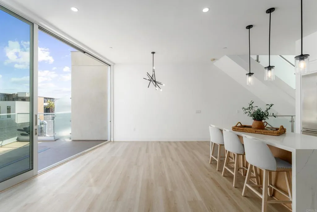 Photo #4: NDP2600988 Listing: Photo #4