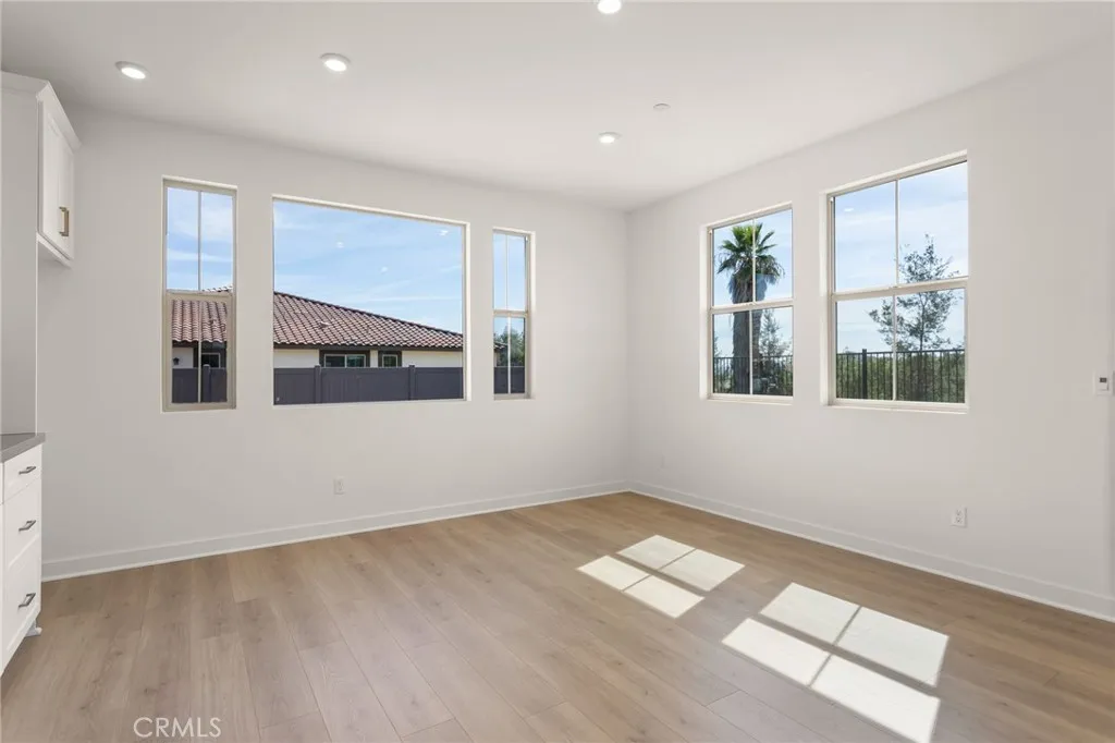 https://cdn.realtyfeed.com/cdn/127/306632615/5bfd4d392a77eda6872e7b27cb3475d4.webp