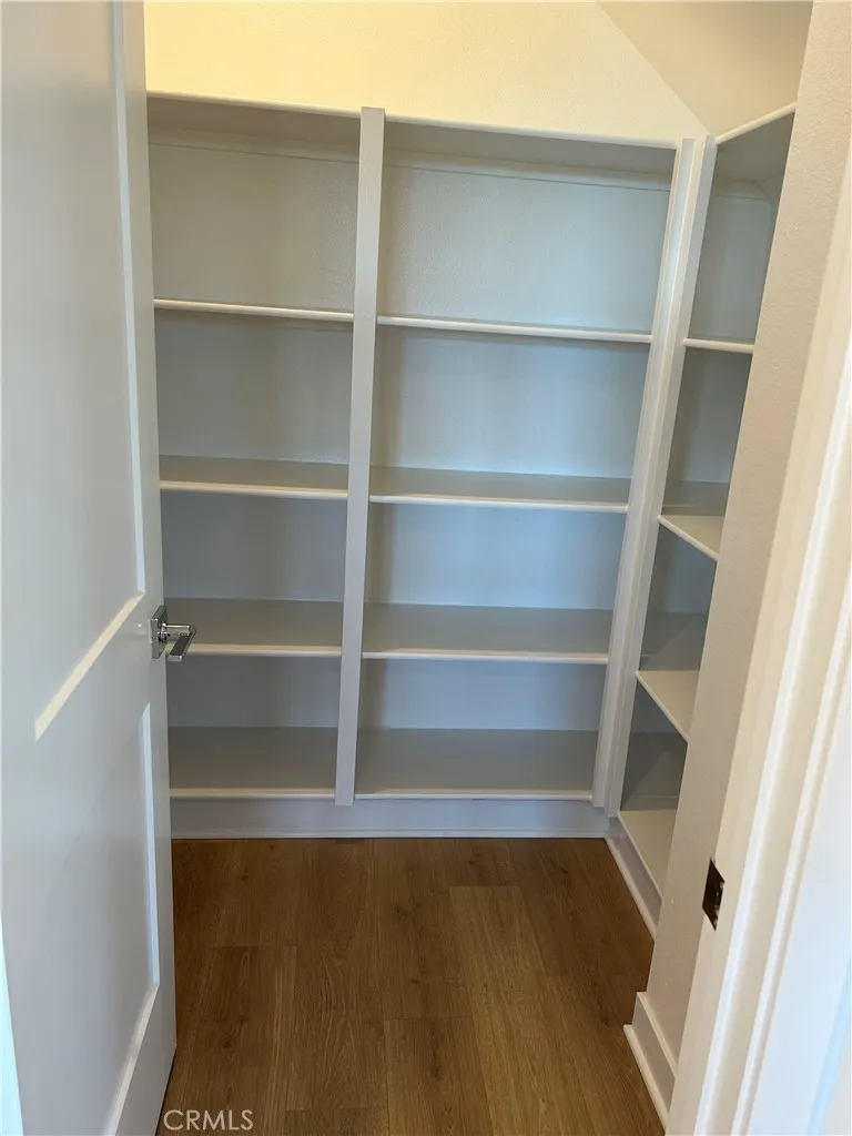 https://cdn.realtyfeed.com/cdn/127/306632615/68a54d827bae2619a735a6487ee0703b.webp