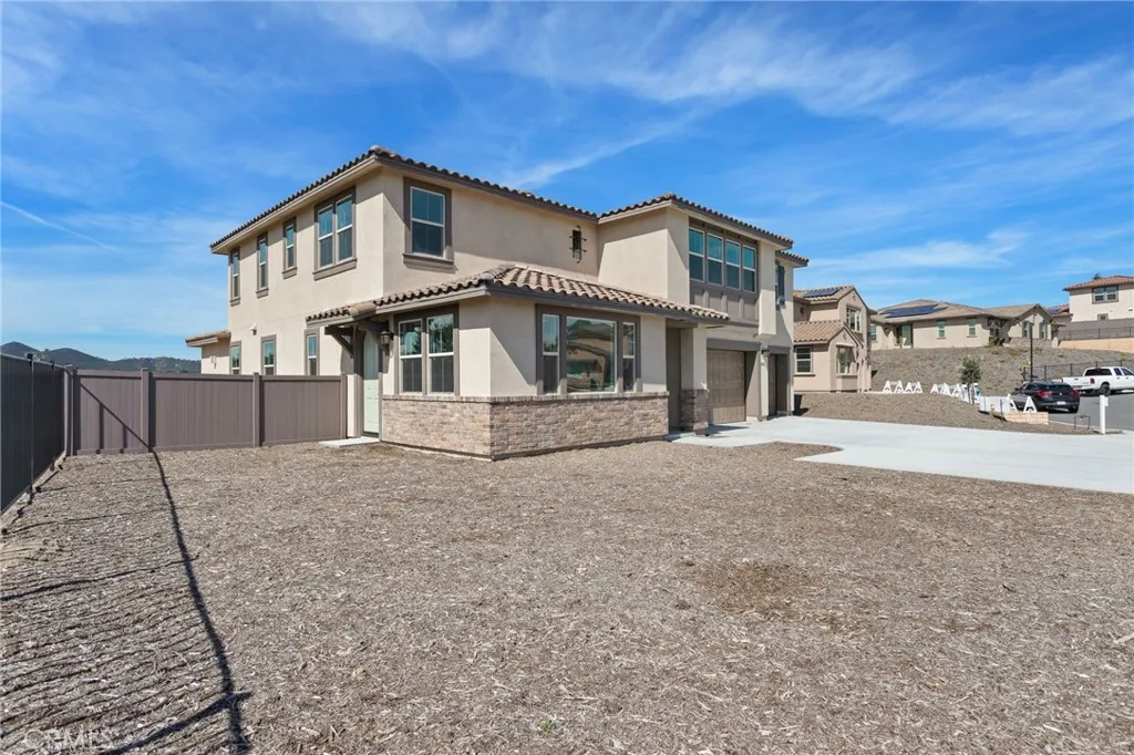 https://cdn.realtyfeed.com/cdn/127/306632615/9dfced9f5c70dd57f22851bff84d138b.webp