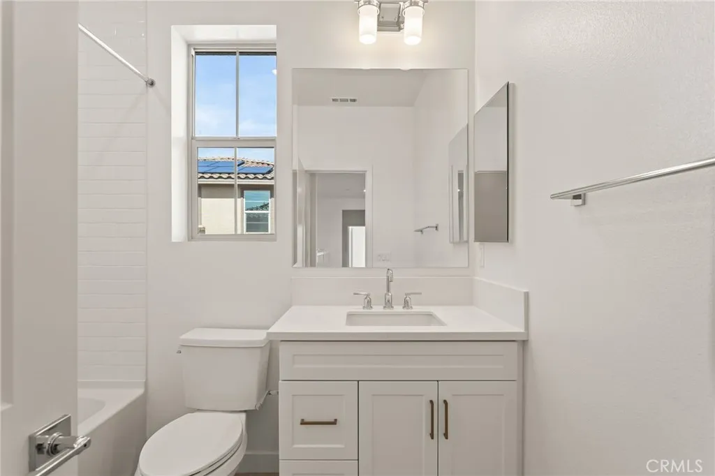 https://cdn.realtyfeed.com/cdn/127/306632615/a4db40380ec5ac00e79a20e47b851aaa.webp