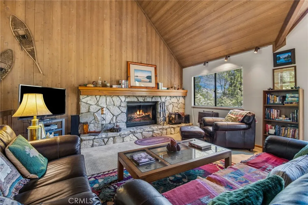 27403 Alpen Drive, Lake Arrowhead, CA 92352 - Photo 4 of 37, Lake Arrowhead, CA