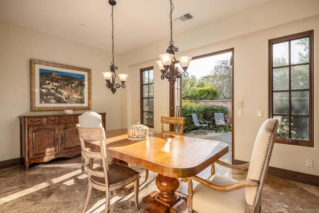 https://cdn.realtyfeed.com/cdn/127/306632671/3c4a8c4f5689e1583aed389040421951.webp