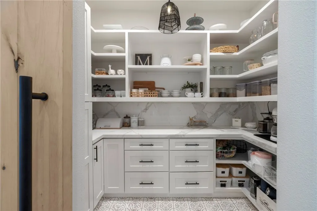 46 Woods Trail, Irvine, CA, 92603