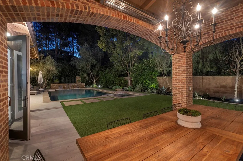 46 Woods Trail, Irvine, CA, 92603