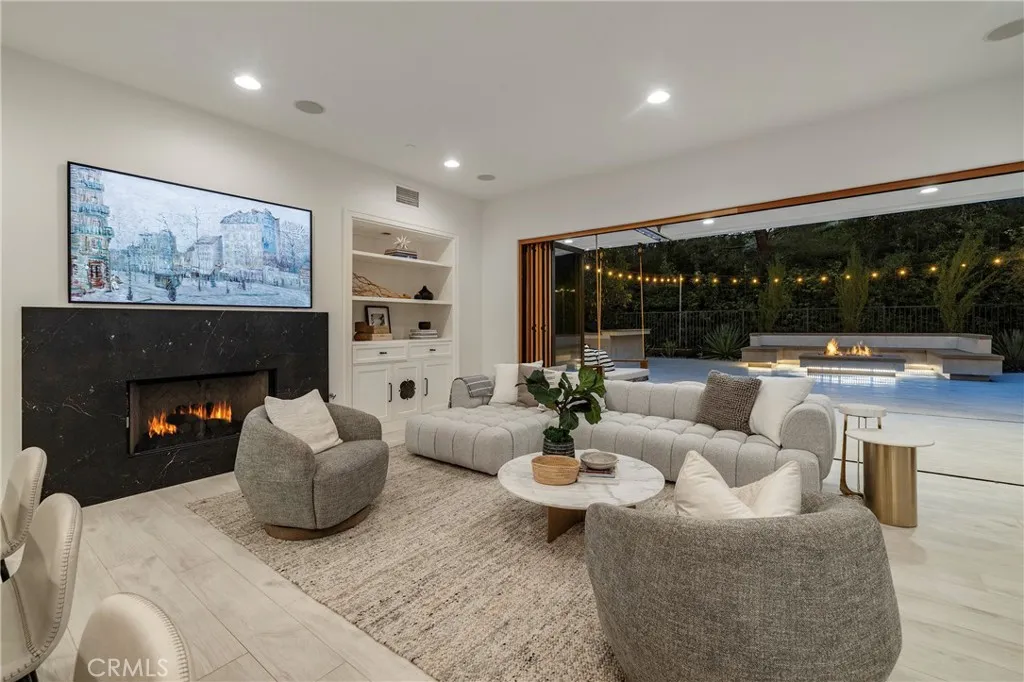 46 Woods Trail, Irvine, CA, 92603