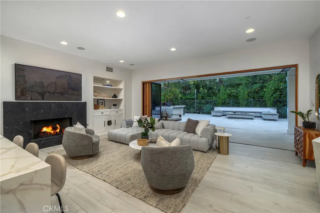 46 Woods Trail, Irvine, CA, 92603