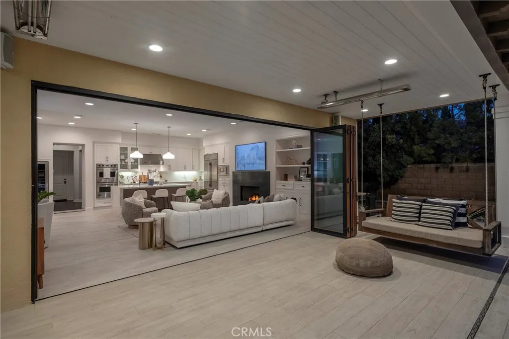 46 Woods Trail, Irvine, CA, 92603