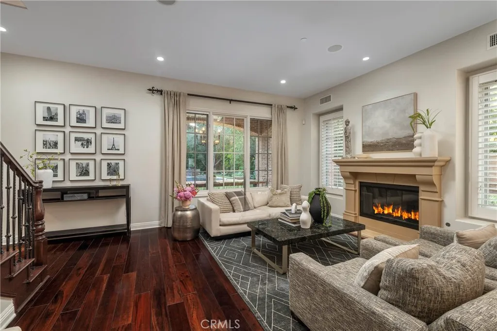 46 Woods Trail, Irvine, CA, 92603