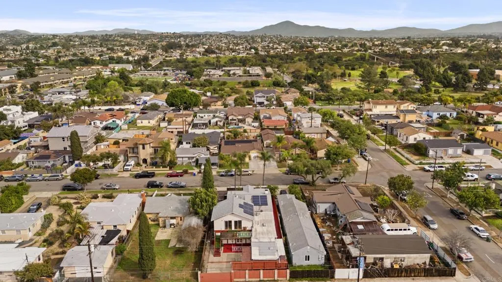 https://cdn.realtyfeed.com/cdn/127/306632716/1df1381e5ab377367c60054669e9a90e.webp