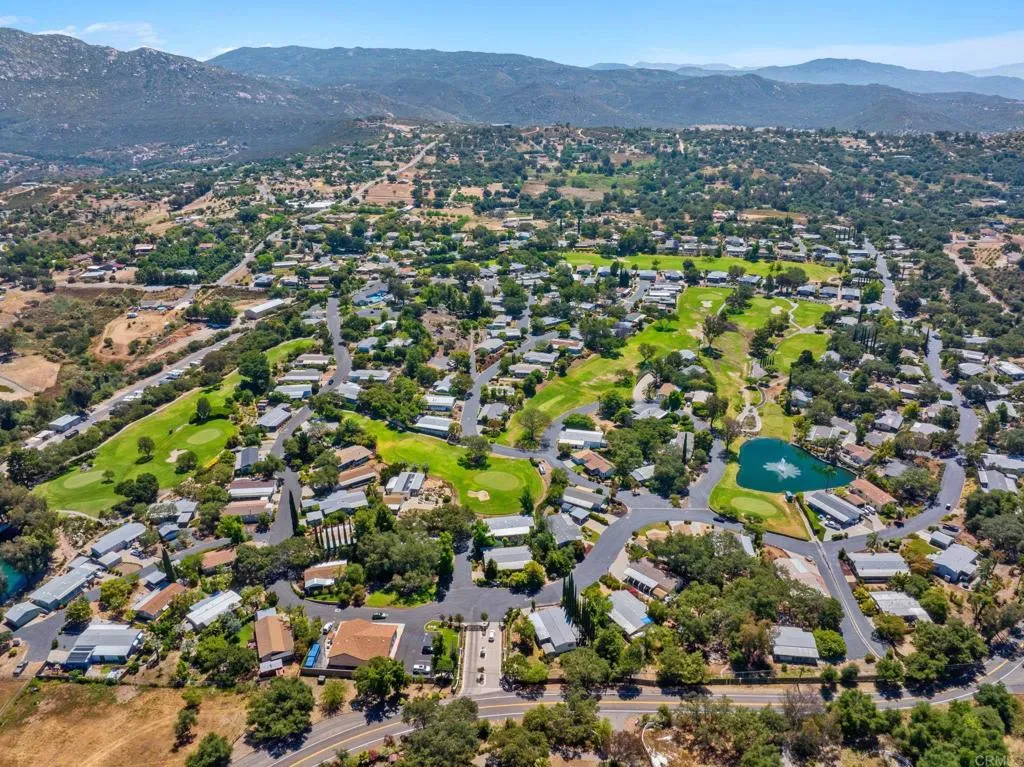 https://cdn.realtyfeed.com/cdn/127/306632834/a73edad5234cf1a9baf97b4ca224f00d.webp