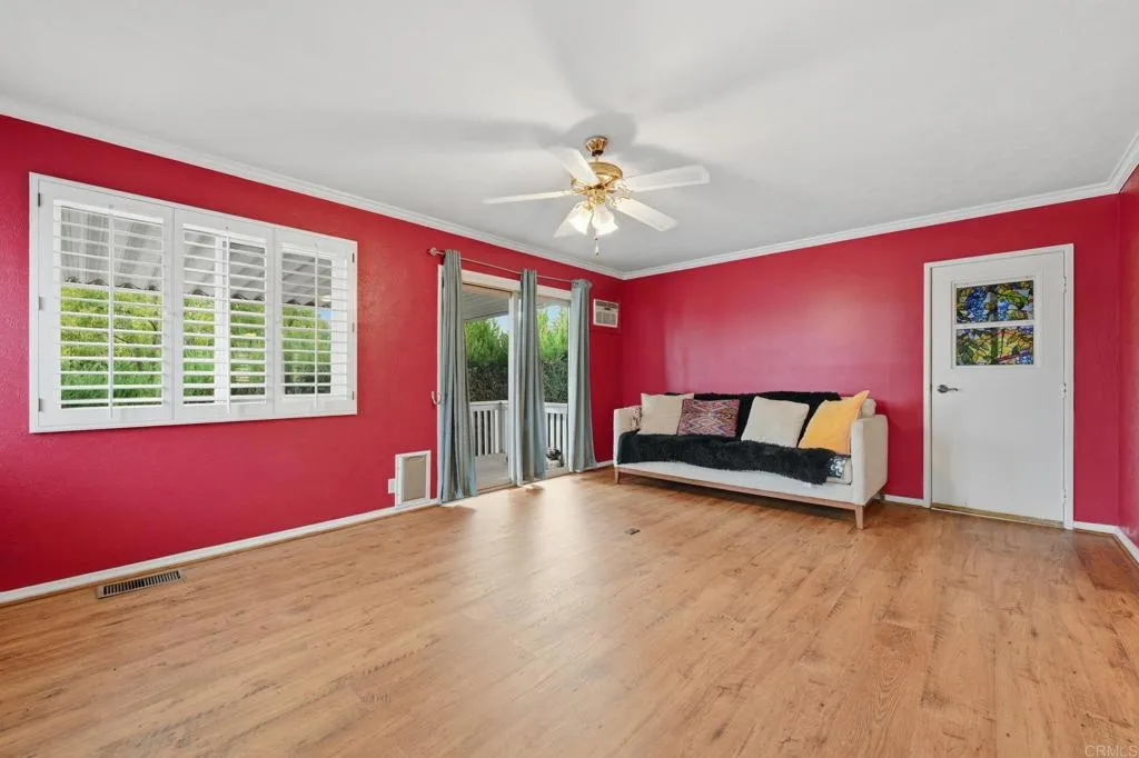 https://cdn.realtyfeed.com/cdn/127/306632834/d137d5856fd52aa57b0c5c8702658006.webp
