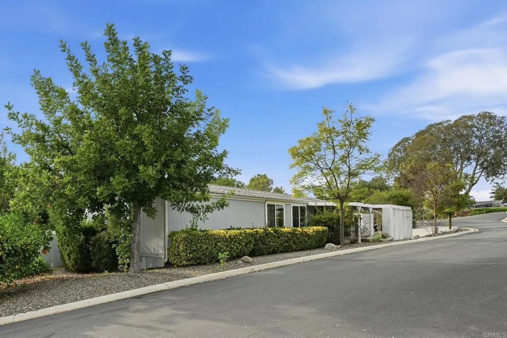 https://cdn.realtyfeed.com/cdn/127/306632834/e1fa8c40288d125ac1dd0561d3e9d376.webp