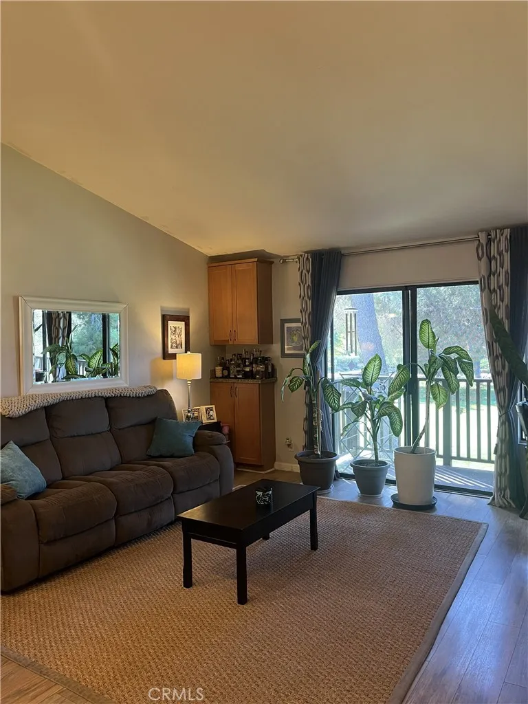 Photo #2: IV26022591 Listing: Photo #2