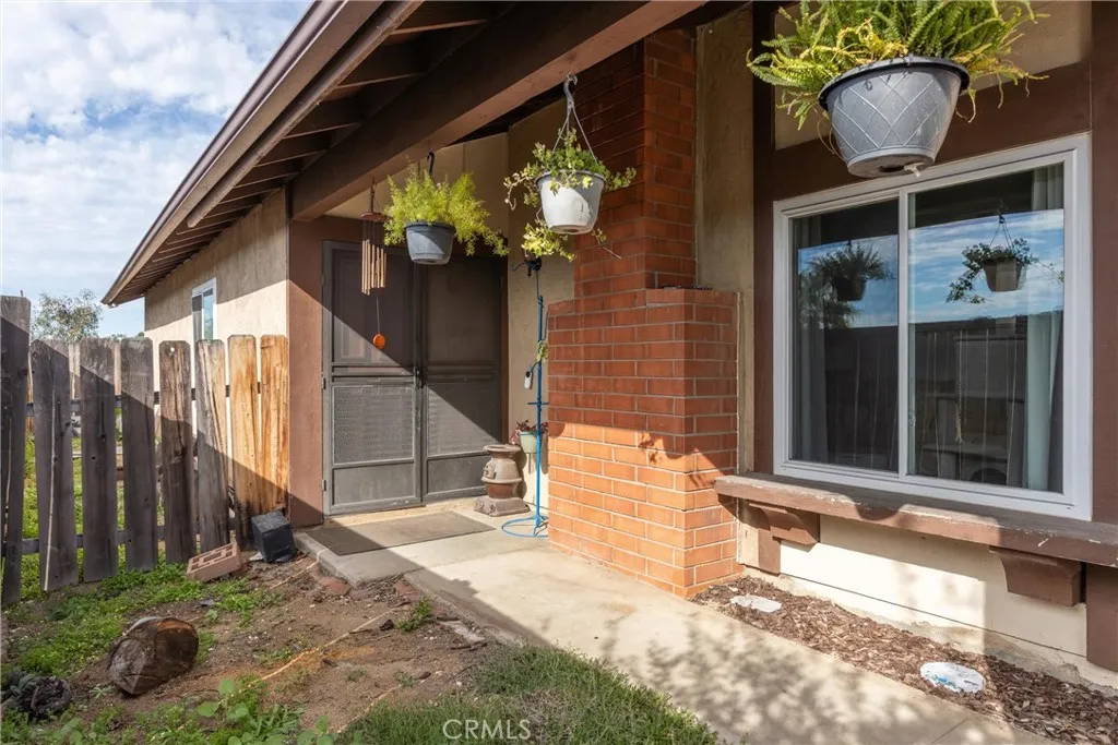 https://cdn.realtyfeed.com/cdn/127/306632841/20e59db01c9a39808cac5c3569b98388.webp