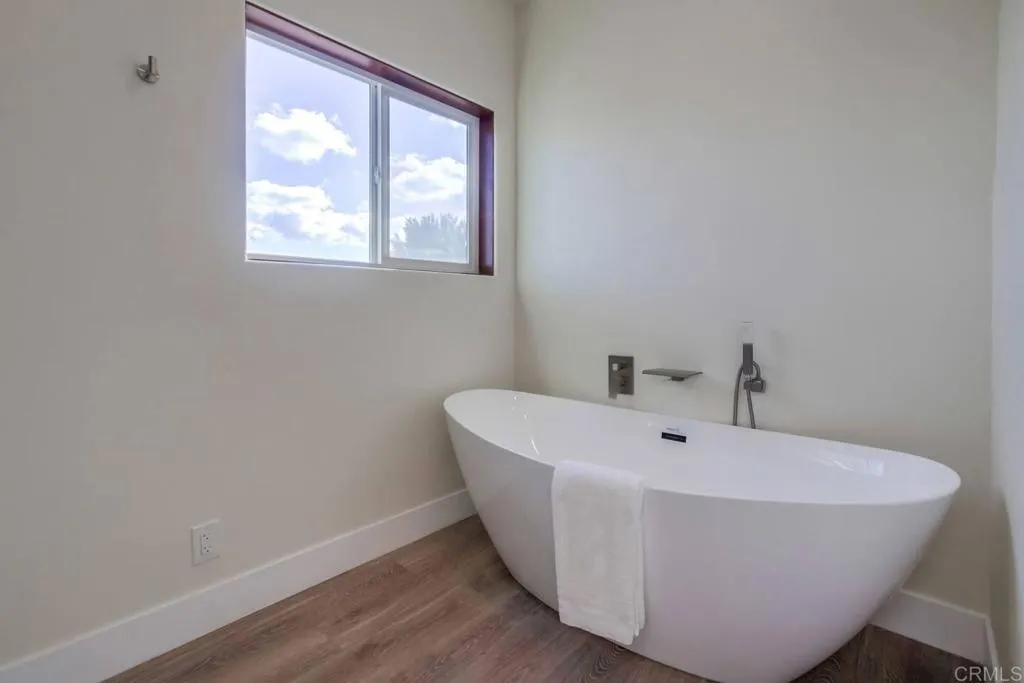 https://cdn.realtyfeed.com/cdn/127/306632851/05d30a32a6b208229f77761339724a82.webp