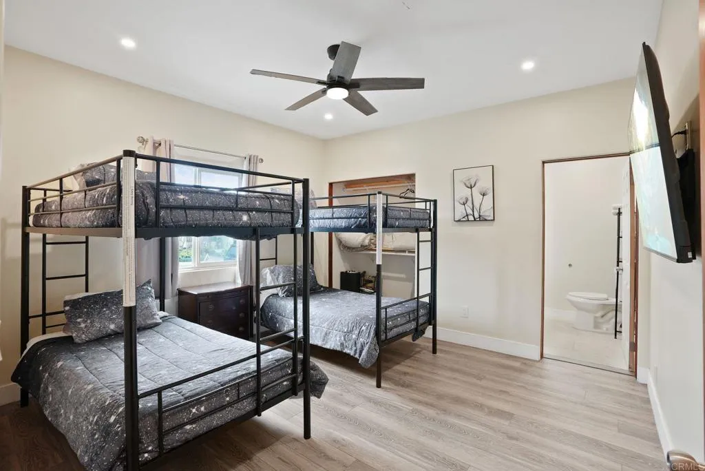 https://cdn.realtyfeed.com/cdn/127/306632851/1403cbf45b3e50f30466e2731b5034b2.webp