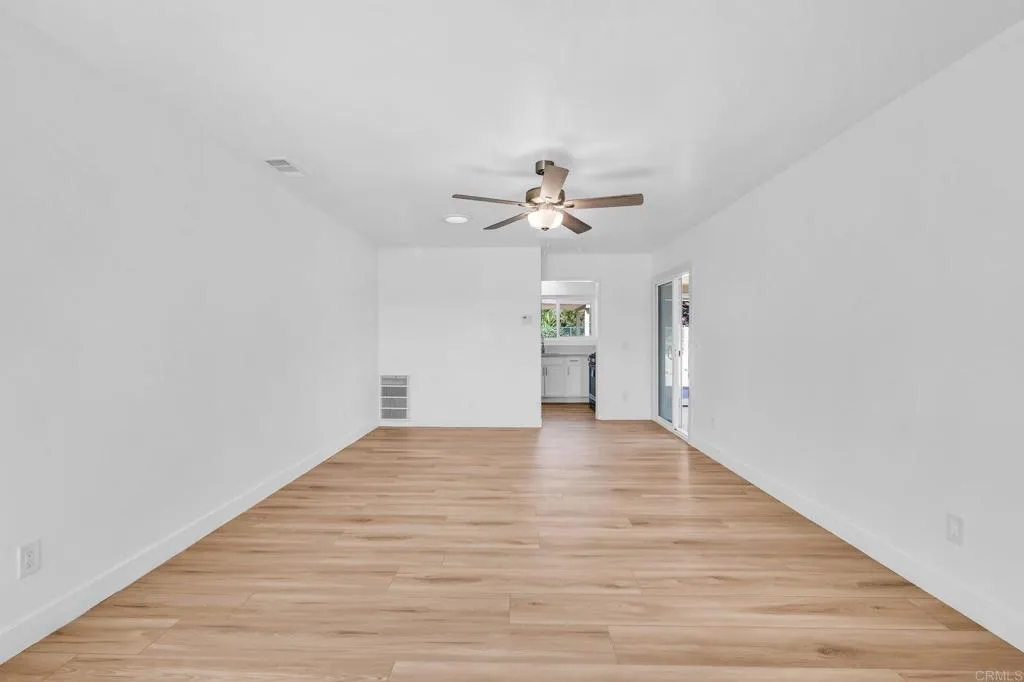 https://cdn.realtyfeed.com/cdn/127/306632930/37d85f28c92e8484d3643ccbea035955.webp