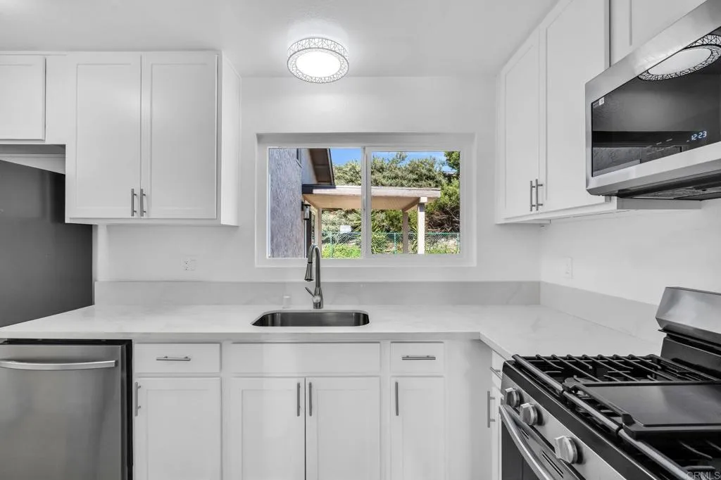 https://cdn.realtyfeed.com/cdn/127/306632930/9d38d147c4987bf6069dfeecff9aecd1.webp