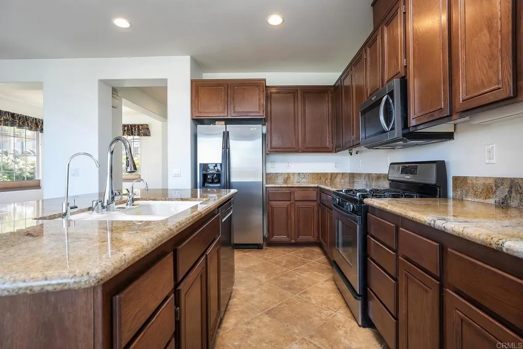 https://cdn.realtyfeed.com/cdn/127/306632931/bdf0ab93bb4f72614f451fcfe872c7af.webp
