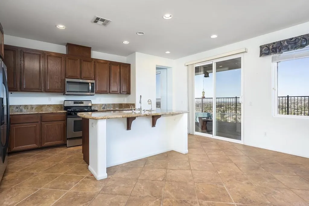 https://cdn.realtyfeed.com/cdn/127/306632931/e6af2095ad33d23b25bf90dc9f794c31.webp
