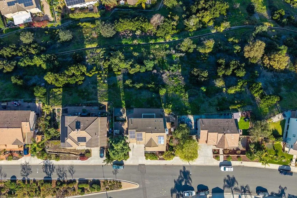 https://cdn.realtyfeed.com/cdn/127/306632931/eddcc36939ded132fdb102a476c26f09.webp