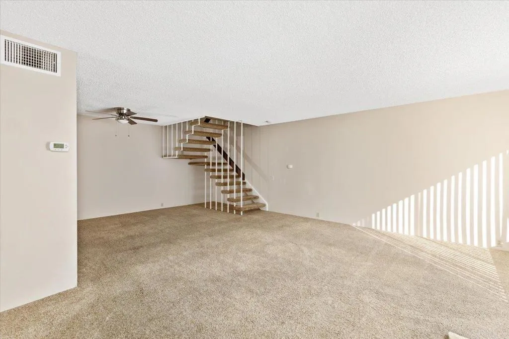 Photo #6: NDP2600999 Listing: Photo #6