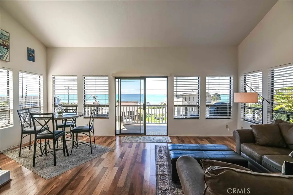 3287 Ocean Blvd, Cayucos, CA 93430