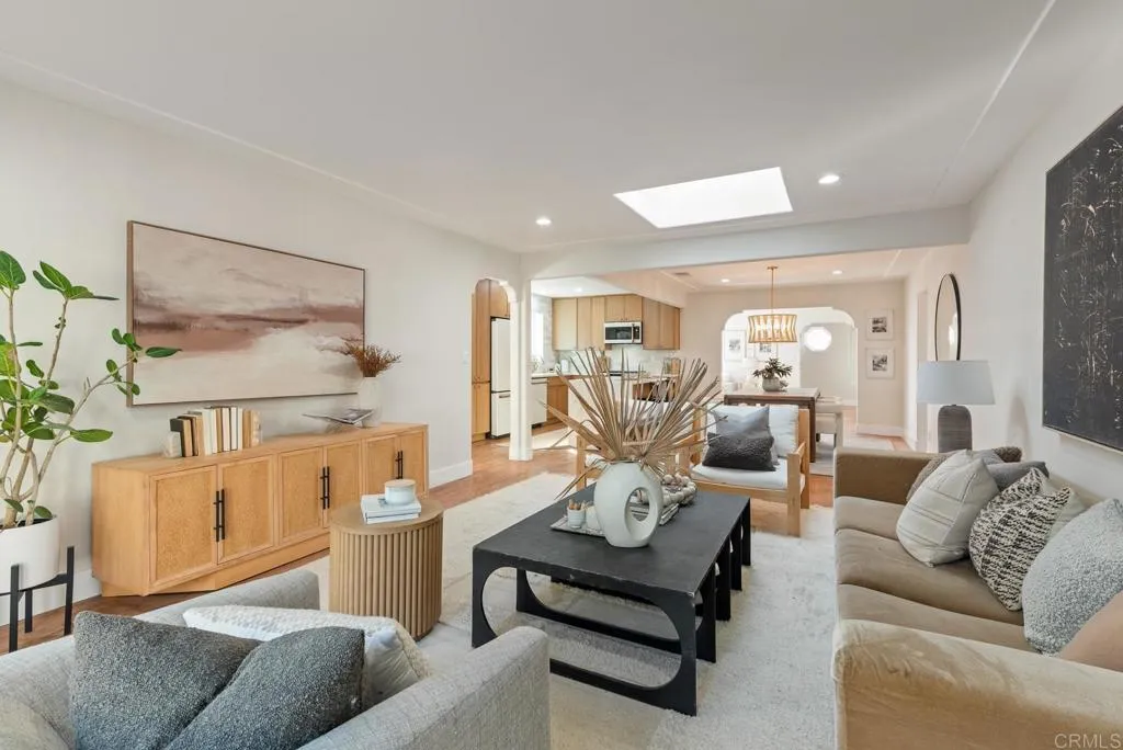 https://cdn.realtyfeed.com/cdn/127/306633058/ba2b7f21b10d2e3fae35520853c15659.webp