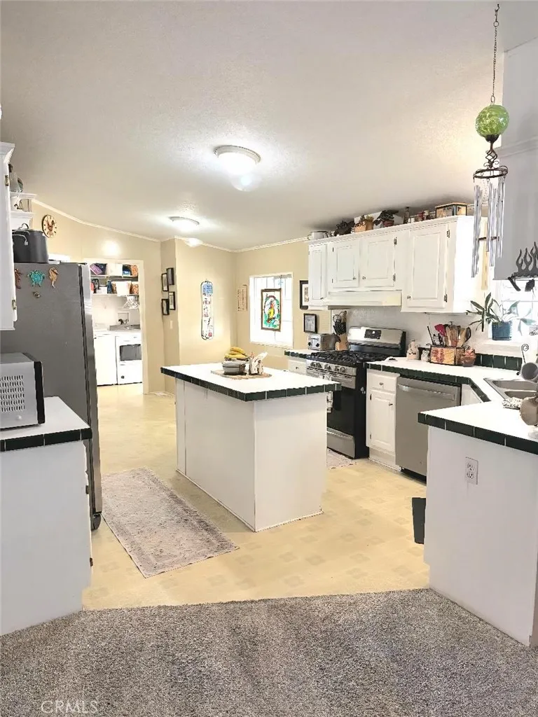 21851 Newland St. Unit 82, Huntington Beach, CA 92646 - Photo 5 of 22, Huntington Beach, CA