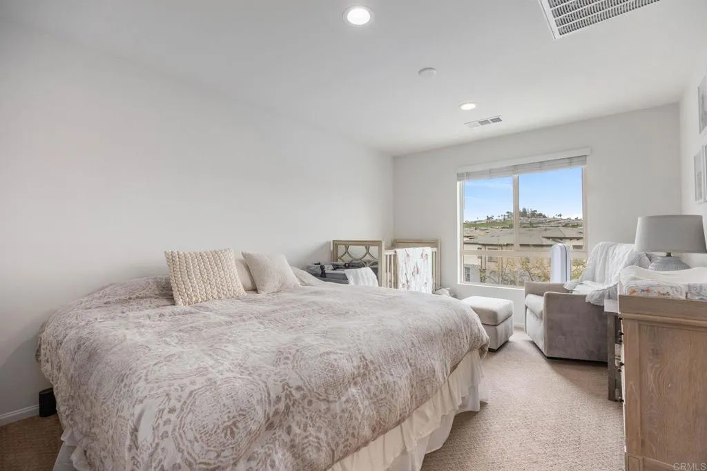 https://cdn.realtyfeed.com/cdn/127/306633150/389cdb9ba1ebd4ff7330bc6560ca21db.webp