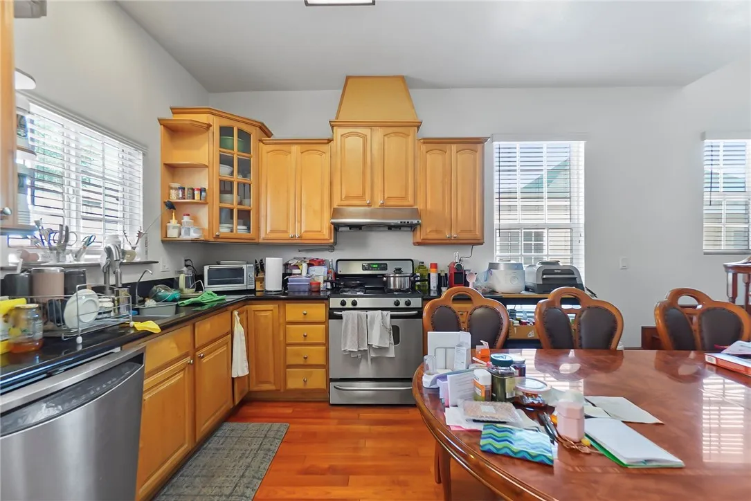 1147 Fedora Street, Los Angeles, CA 90006 - Photo 3 of 36, Los Angeles, CA