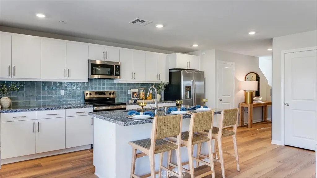 14156 Serene Skies Court, Jurupa Valley, CA 92509 - Photo 2 of 20, Jurupa Valley, CA