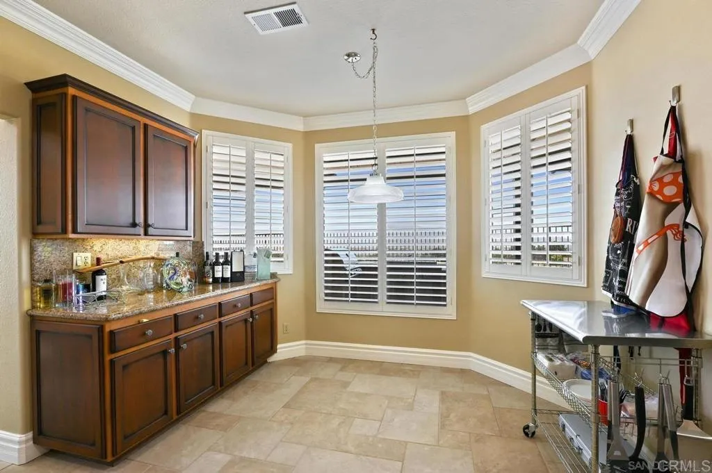 https://cdn.realtyfeed.com/cdn/127/306633345/d5ce6f7021ec63470bcc5c96698b1cbd.webp