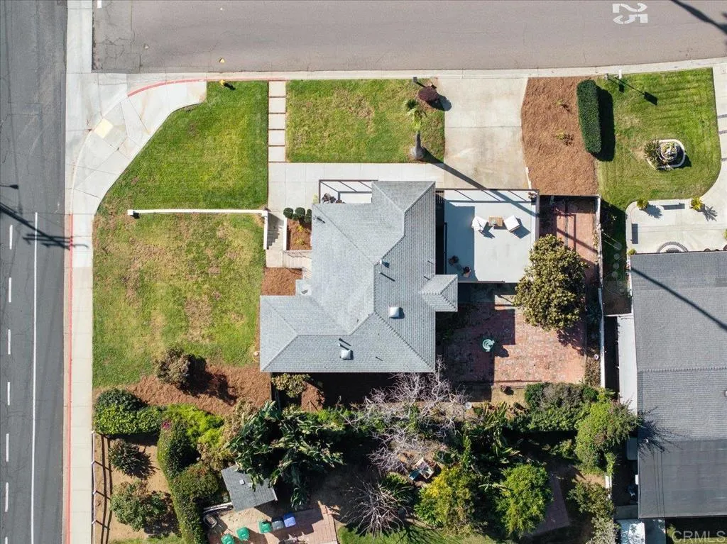 https://cdn.realtyfeed.com/cdn/127/306633389/3241d823dc36330875784d285c9cb75f.webp