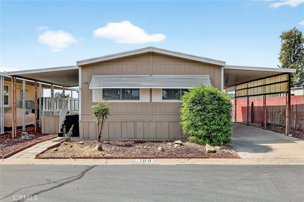 1001 Sylmar Unit 128, Clovis, CA 93612