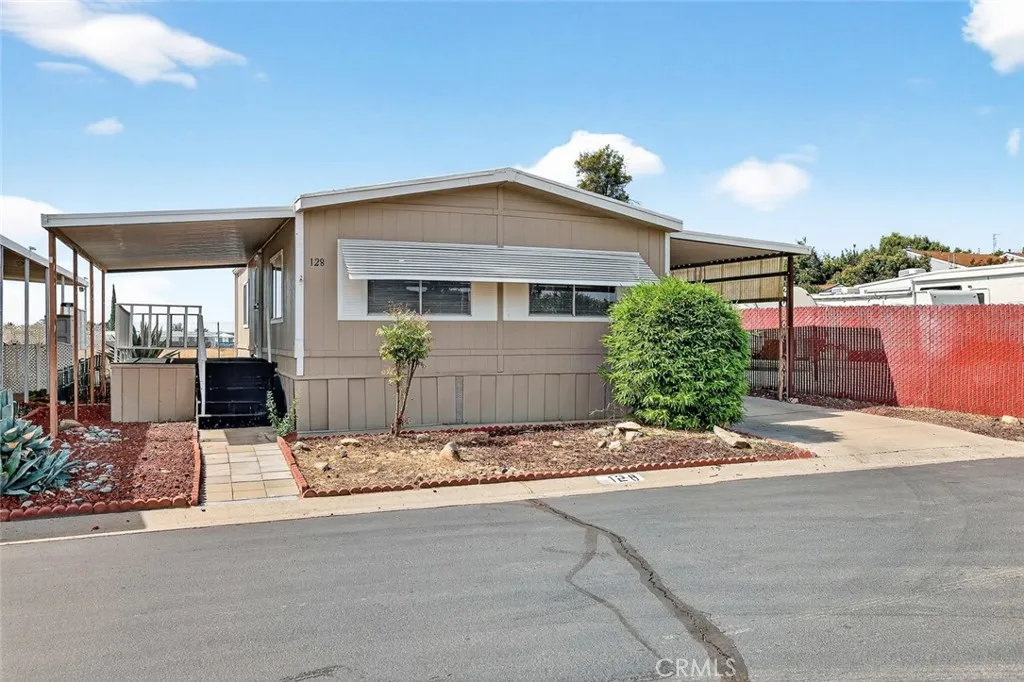 1001 Sylmar Unit 128, Clovis, CA 93612 - Photo 3 of 32, Clovis, CA