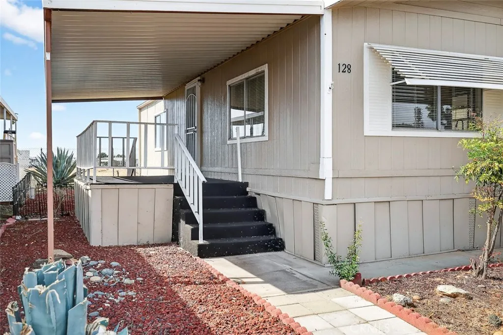 1001 Sylmar Unit 128, Clovis, CA 93612 - Photo 4 of 32, Clovis, CA
