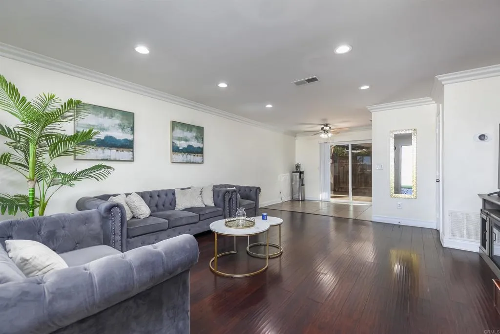 Photo #10: PTP2600809 Listing: Photo #10