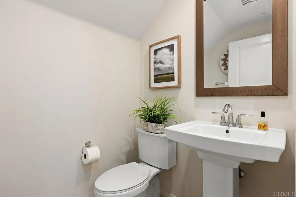 https://cdn.realtyfeed.com/cdn/127/306633484/defa8d92afaf013d678a723b88162698.webp