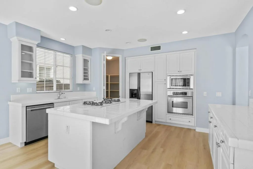 Photo #20: PTP2600814 Listing: Photo #20