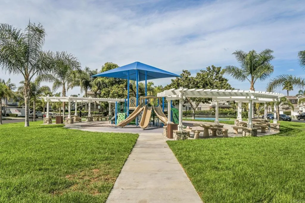 7457 Neptune Drive, Carlsbad, CA, 92011