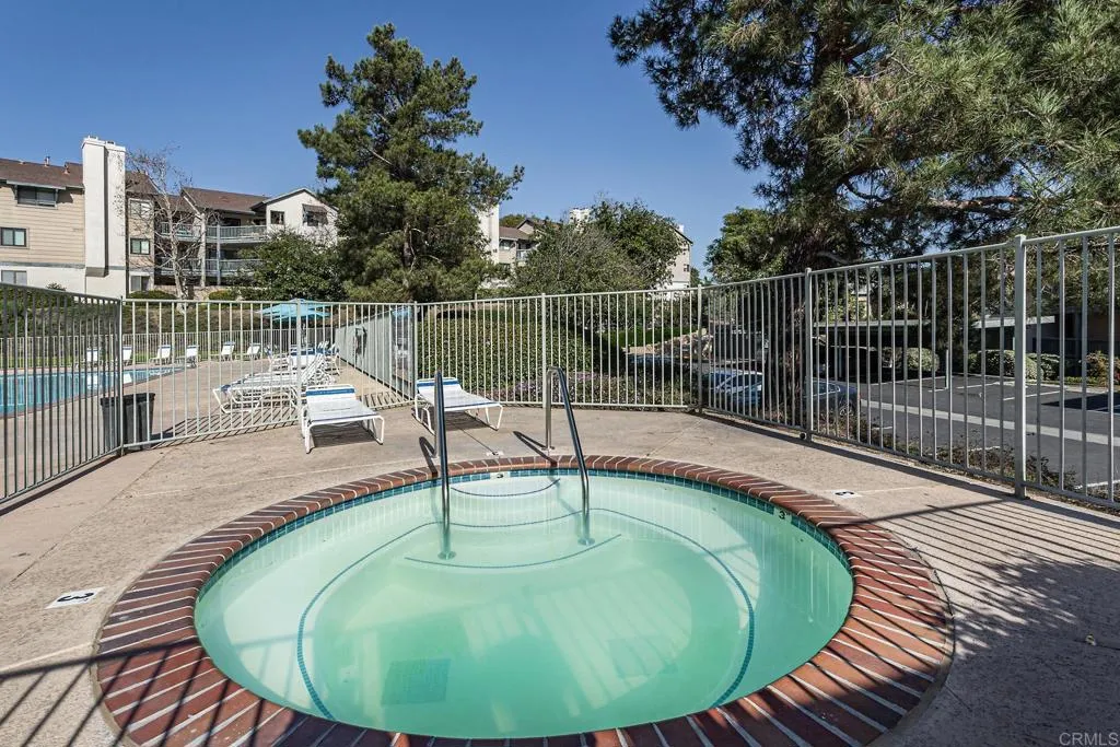 https://cdn.realtyfeed.com/cdn/127/306633553/7617137ef9d150533ebdb907bc323c89.webp